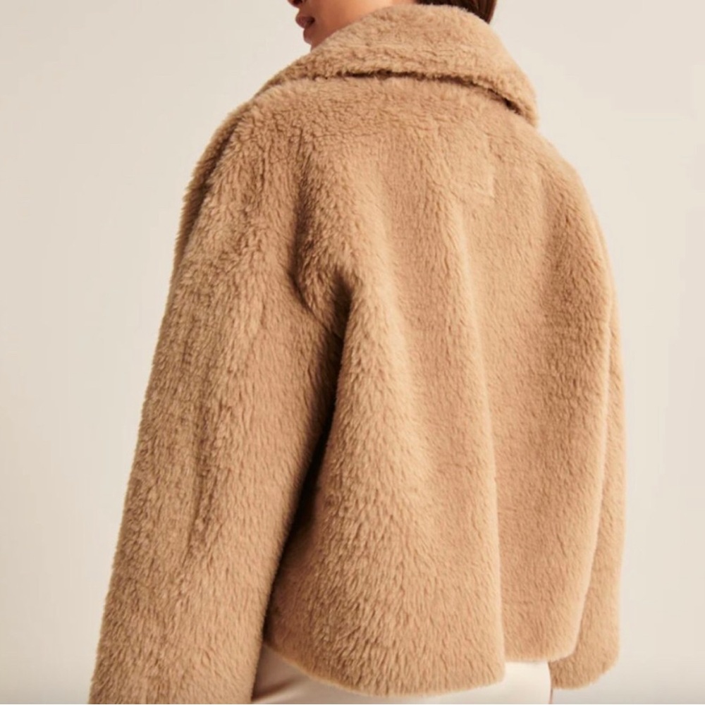 Abercrombie women’s Faux Shearling Trucker Jacket - Picture 3 of 4